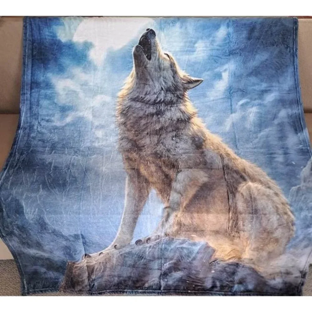 New White Lone Wolf Plush Throw Blanket Gift Full Moon Clouds Night Howl Howling